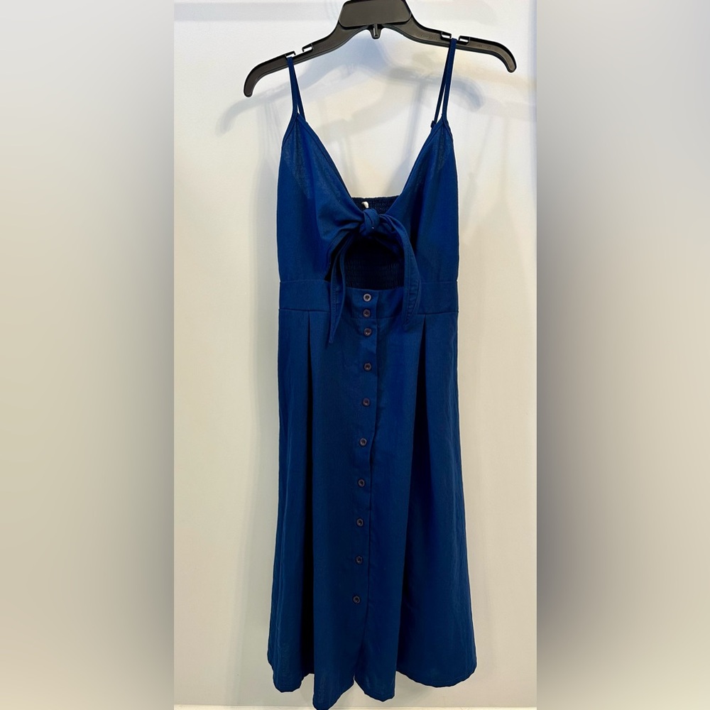 Cut out under boob crop dress